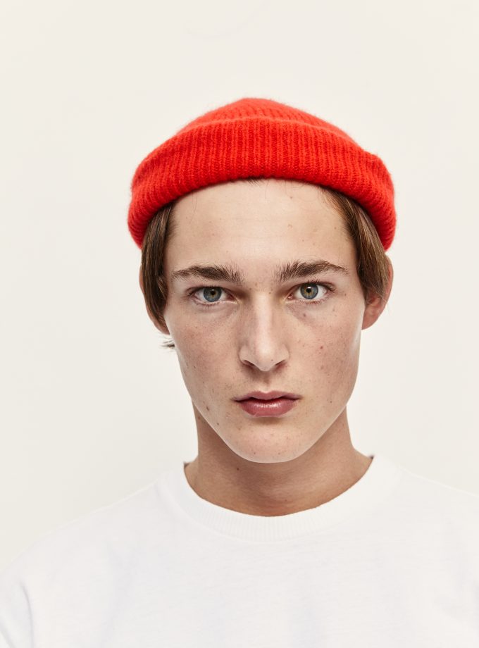 Beanie Crimson