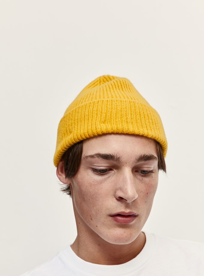 Beanie Mustard