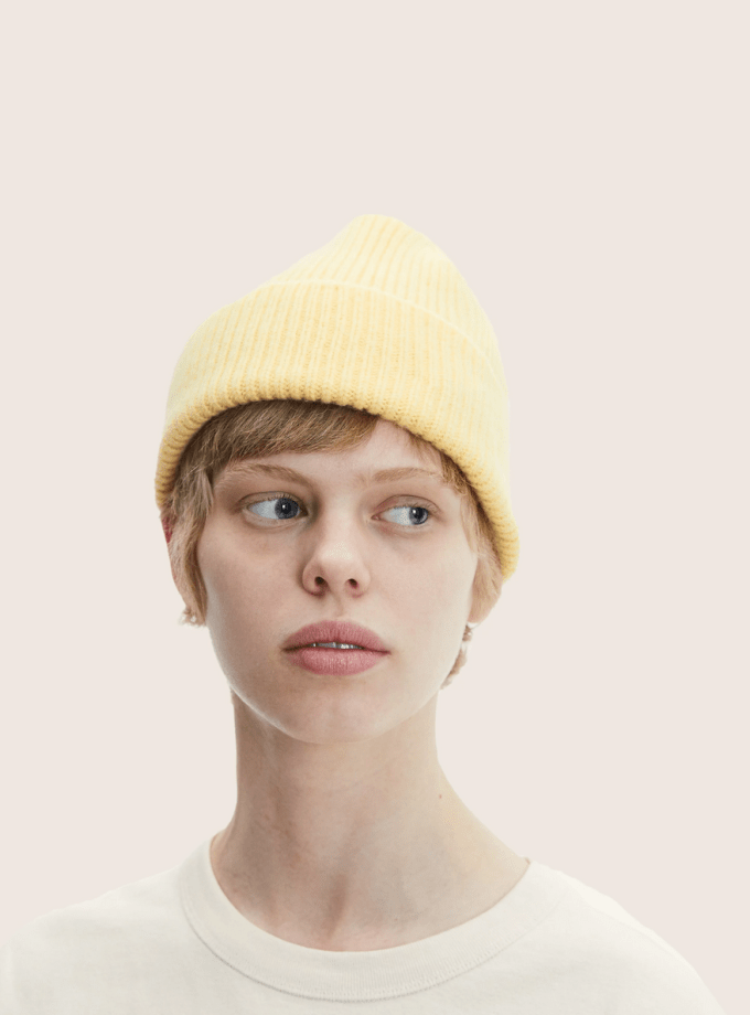 Beanie Blonde