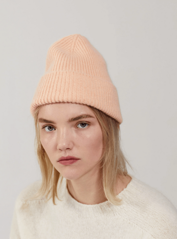 Beanie Peach