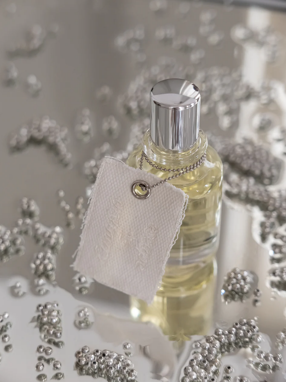 Escape The Ordinary Eau De Perfume - Image 2