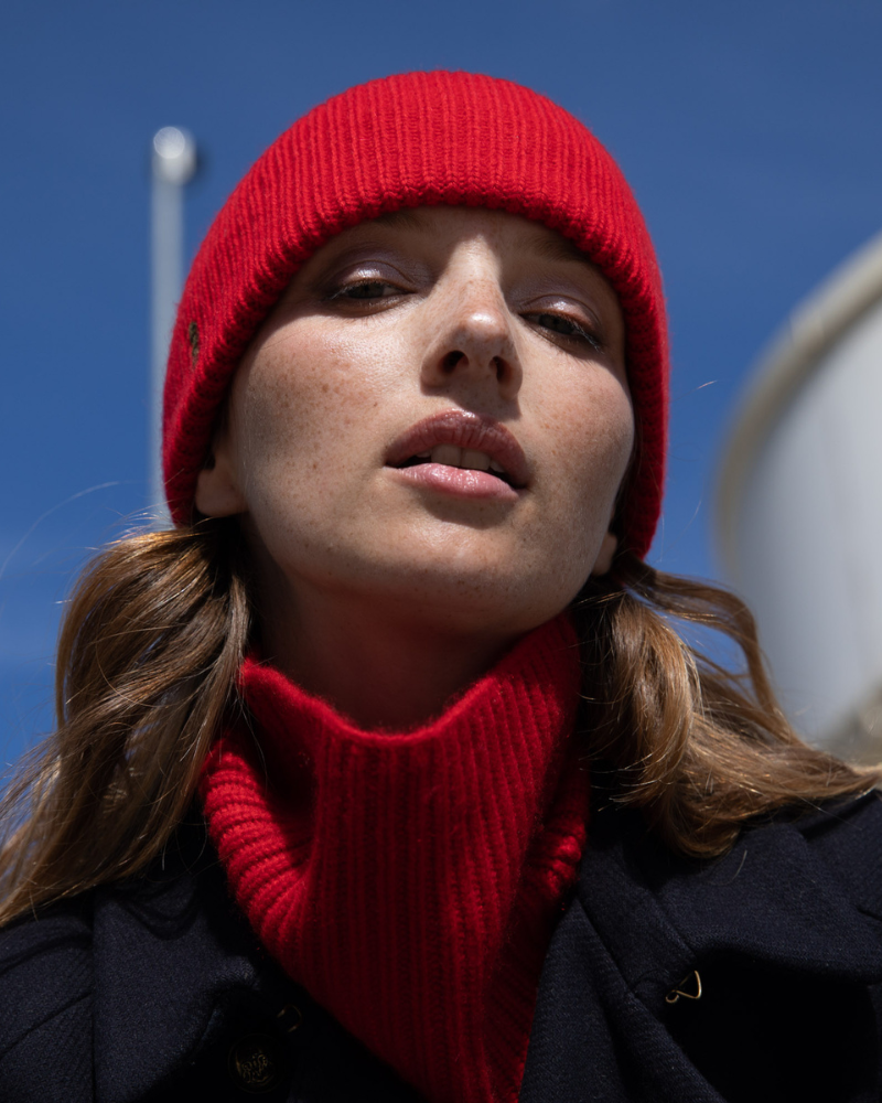 Cherry Cashmere Collar