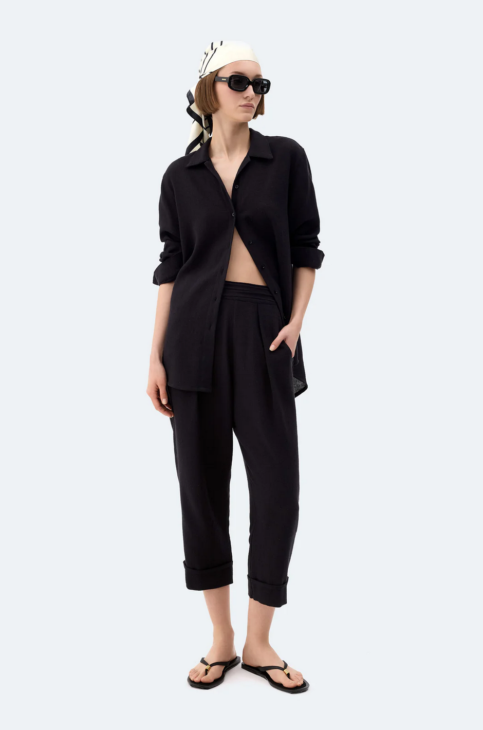 Black Linen Pleated Pants - Image 3