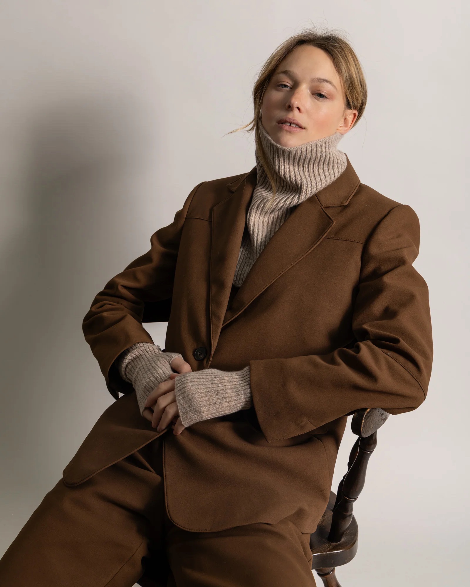 Beige Cashmere Mittens