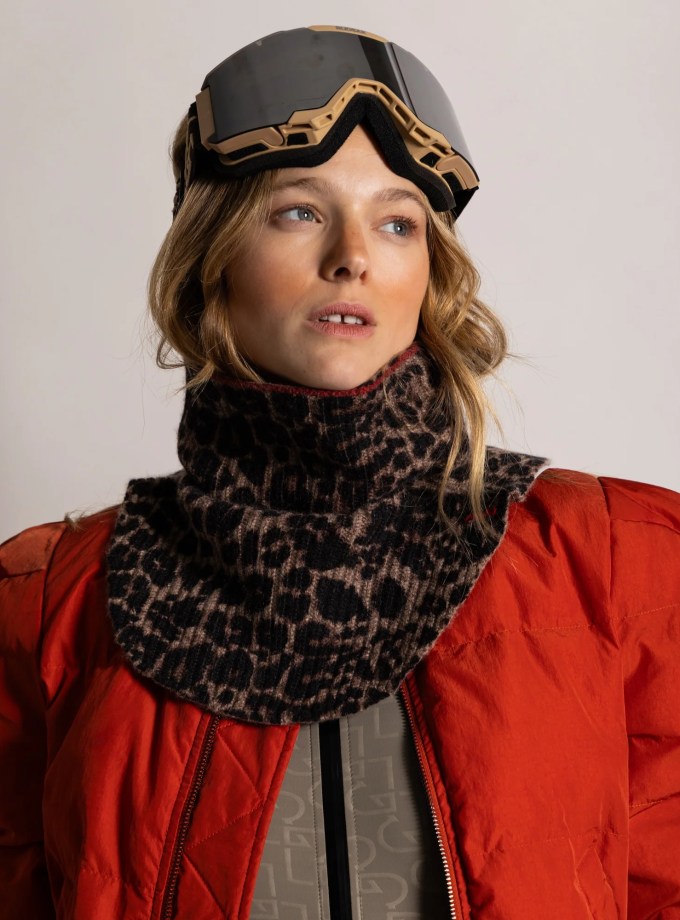 Leopard Cashmere Collar