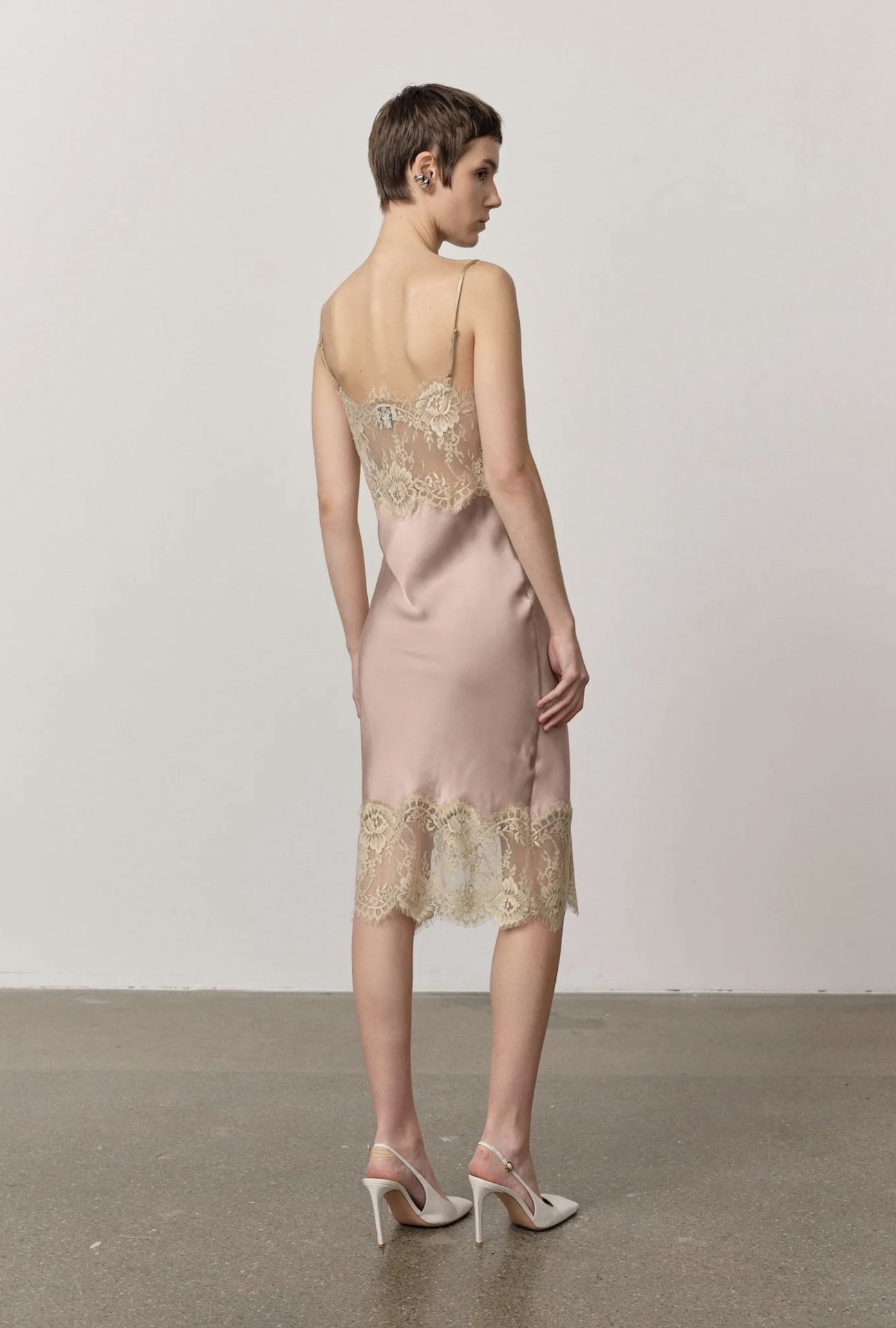 Linus Dress - Image 4