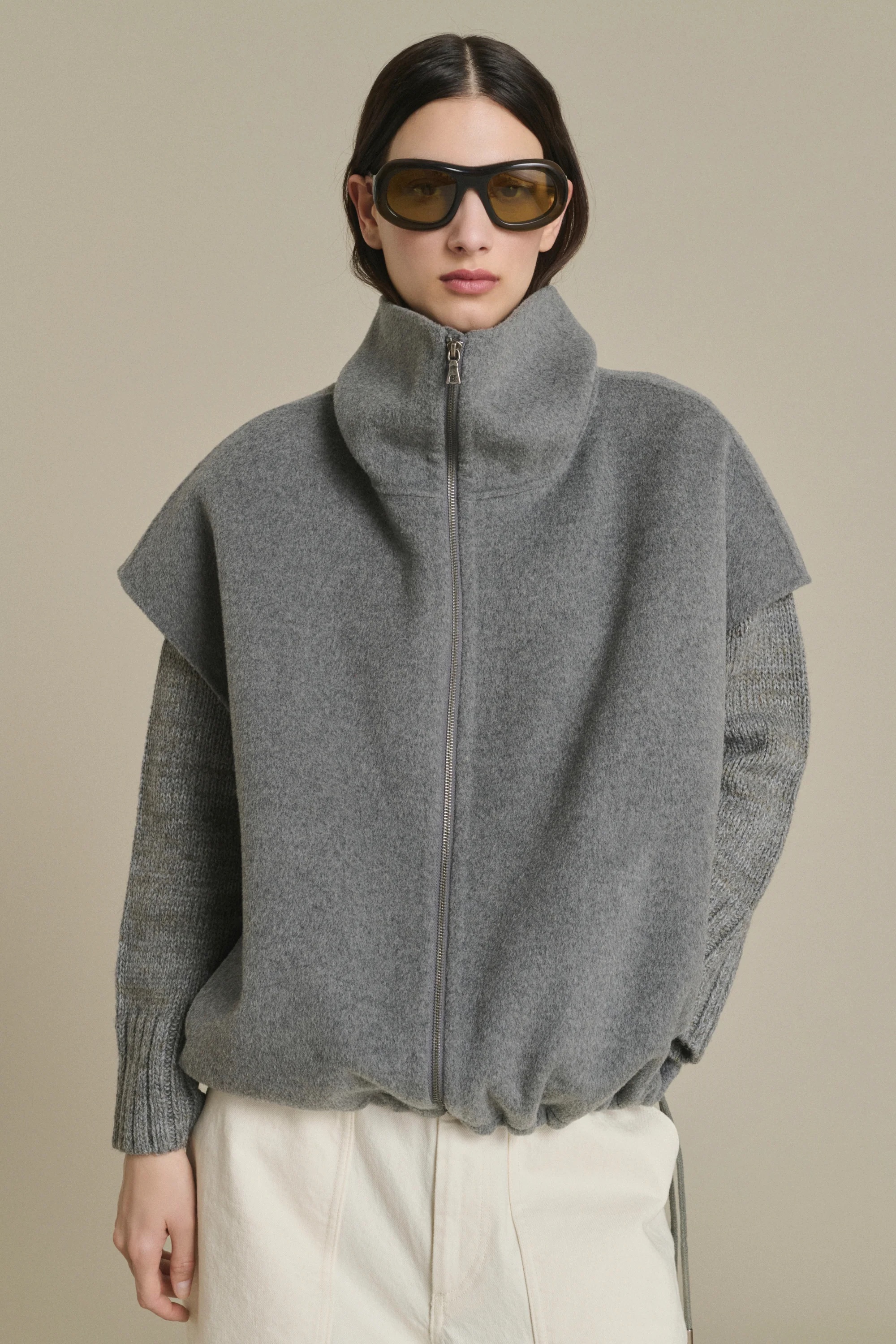 Juno Sleeveless Jacket - Image 3