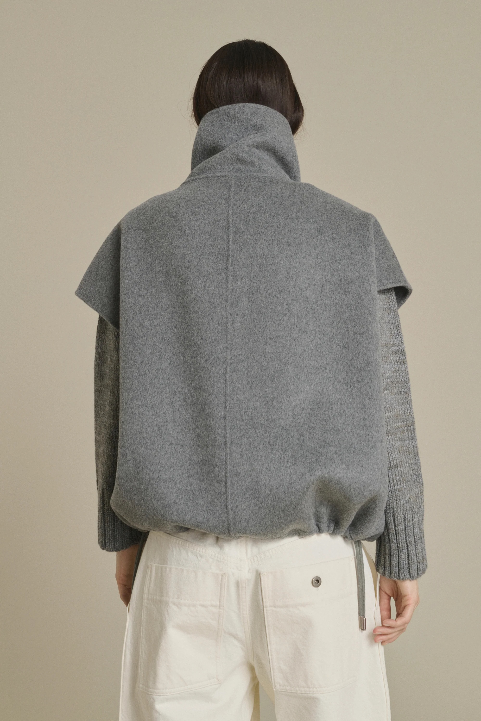 Juno Sleeveless Jacket - Image 4