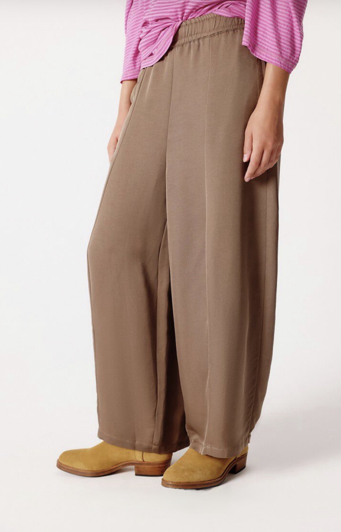 Zuni Pants